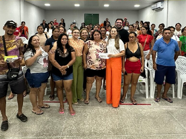 PREFEITURA DE BOA VIAGEM REALIZA ENTREGA DE NOVOS CARTÕES CEARÁ SEM FOME